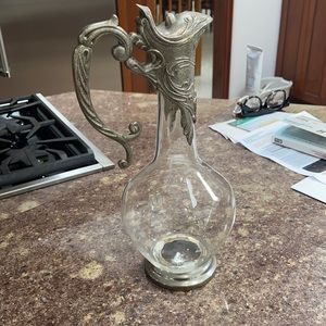 Pitcher glass